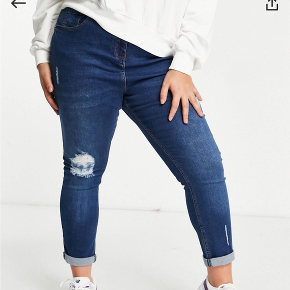 ASOS Ripped Mom Jeans - Picture 3 of 5